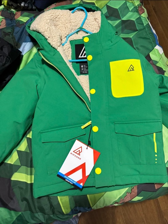 Ripzone Other - Rip one 5T Jacket